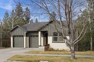 505 NW Flagline Dr, Bend, OR 97703 - Photo 2