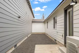 4071 SW Obsidian Pl, Redmond, OR 97756 - Photo 20