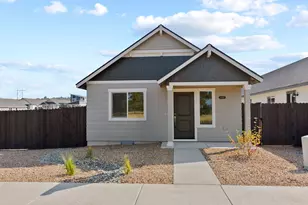 4071 SW Obsidian Pl, Redmond, OR 97756 - Photo 1