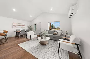 4011 SW Obsidian Pl, Redmond, OR 97756 - Photo 2