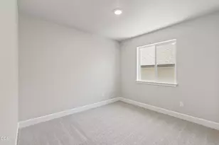 4011 SW Obsidian Pl, Redmond, OR 97756 - Photo 24