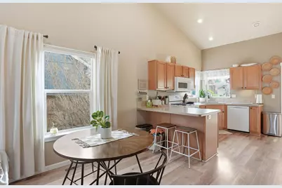 20648 Beaumont Drive, Bend, OR 97701 - Photo 6