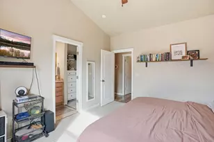 20648 Beaumont Dr, Bend, OR 97701 - Photo 18