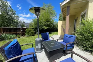 20648 Beaumont Dr, Bend, OR 97701 - Photo 28