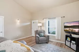 20648 Beaumont Dr, Bend, OR 97701 - Photo 8