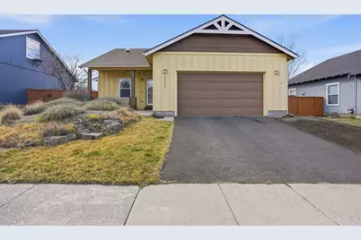 20648 Beaumont Drive, Bend, OR 97701 - Photo 2