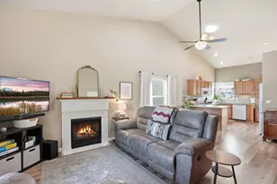 20648 Beaumont Dr, Bend, OR 97701 - Photo 8