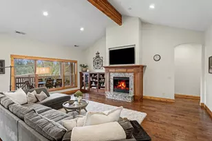 1970 Landaggard Dr NW, Salem, OR 97304 - Photo 10