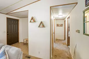 301 Robmar Ln, Grants Pass, OR 97527 - Photo 16