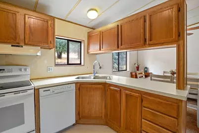 301 Robmar Lane, Grants Pass, OR 97527 - Photo 10