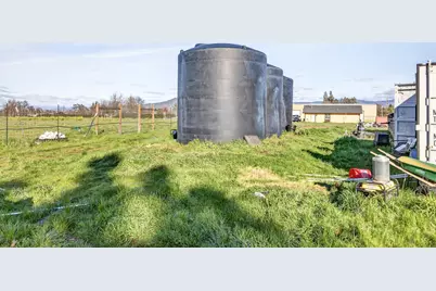 3060 S Stage Road, Medford, OR 97501 - Photo 40