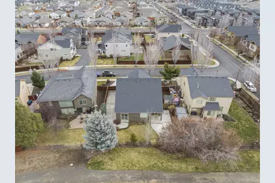 537 NW 28th Street, Redmond, OR 97756 - Photo 34