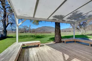 7441 Maple Ln, Central Point, OR 97502 - Photo 46