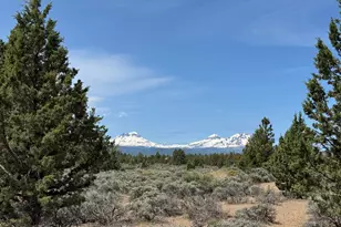 17949 Cascade Estates Dr, Bend, OR 97703 - Photo 1
