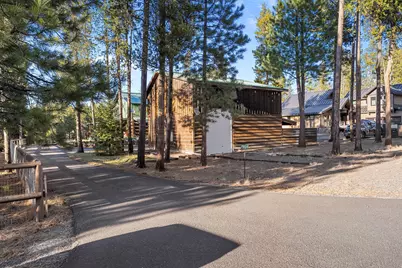 15124 E River Loop Drive E, Bend, OR 97707 - Photo 34