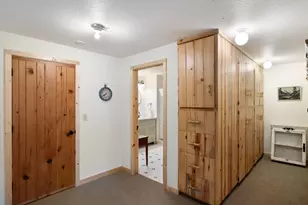 15124 E River Loop Dr E, Bend, OR 97707 - Photo 24