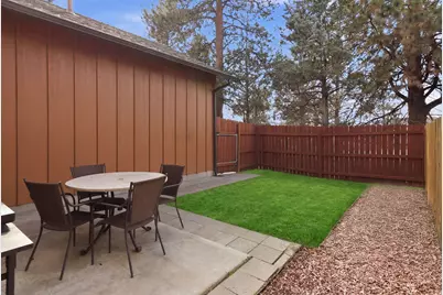 62761 Hawkview Road, Bend, OR 97701 - Photo 22
