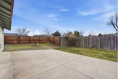 3302 SW Reindeer Avenue, Redmond, OR 97756 - Photo 24