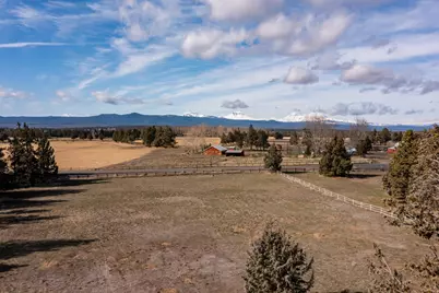 65320 Hwy 20, Bend, OR 97703 - Photo 10