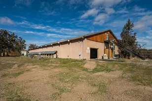 65320 Hwy 20, Bend, OR 97703 - Photo 10