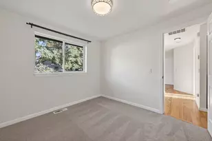 20810 Cassin Dr, Bend, OR 97701 - Photo 22