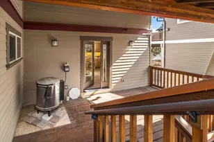 3130 N W Colonial Dr, Bend, OR 97703 - Photo 48