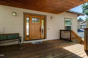 3130 N W Colonial Dr, Bend, OR 97703 - Photo 4