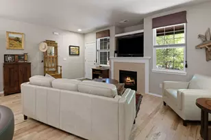 720 N Hindeman St, Sisters, OR 97759 - Photo 4