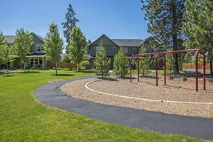 720 N Hindeman St, Sisters, OR 97759 - Photo 24