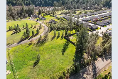 595 E Forks Circle, Cave Junction, OR 97523 - Photo 4