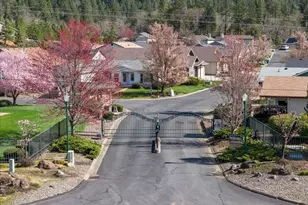 353 Cedar Ridge Dr, Cave Junction, OR 97523 - Photo 38