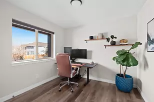 21279 Thornhill Ln, Bend, OR 97701 - Photo 14