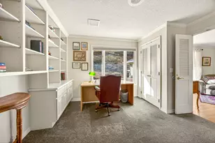 1000 Hill St, Jacksonville, OR 97530 - Photo 30