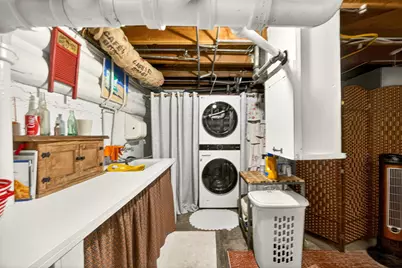 645 E California Street, Jacksonville, OR 97530 - Photo 48