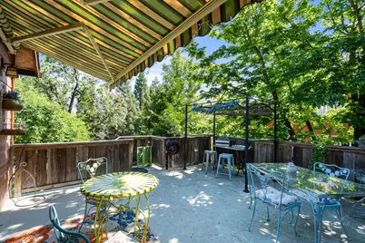 645 E California Street, Jacksonville, OR 97530 - Photo 48