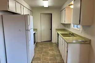 735 Kenyon St, Medford, OR 97501 - Photo 24