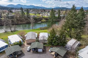 608 Woodlawn Cir, Grants Pass, OR 97526 - Photo 32
