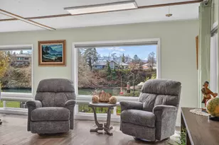 608 Woodlawn Cir, Grants Pass, OR 97526 - Photo 10