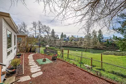608 Woodlawn Circle, Grants Pass, OR 97526 - Photo 28