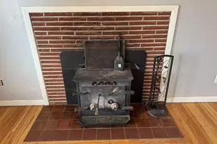 930 NW Canyon Dr, Redmond, OR 97756 - Photo 8