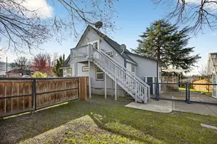3473 Poppywoods Dr, Medford, OR 97504 - Photo 32