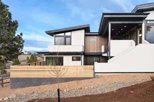 1220 NW Stanhope Wy, Bend, OR 97703 - Photo 2