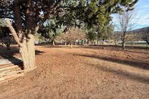 9810 Puckett Ln, Klamath Falls, OR 97601 - Photo 8