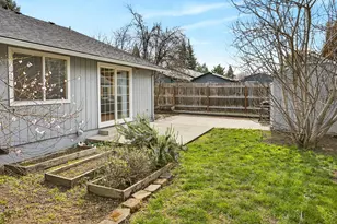 3027 Waterford Ct, Medford, OR 97504 - Photo 30