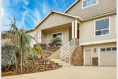 4477 Vista Pointe Drive, Medford, OR 97504 - Photo 2