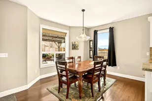 4477 Vista Pointe Dr, Medford, OR 97504 - Photo 10