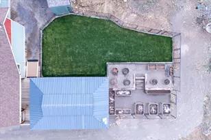 12365 SW Reif Rd, Powell Butte, OR 97753 - Photo 30