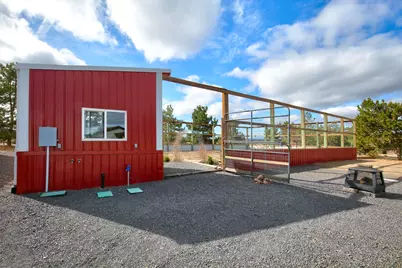 11301 SW Robinson Lane, Powell Butte, OR 97753 - Photo 32