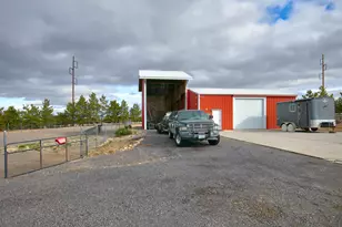 11301 SW Robinson Ln, Powell Butte, OR 97753 - Photo 54