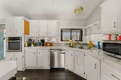 724 Tawn Cheree, Medford, OR 97501 - Photo 6